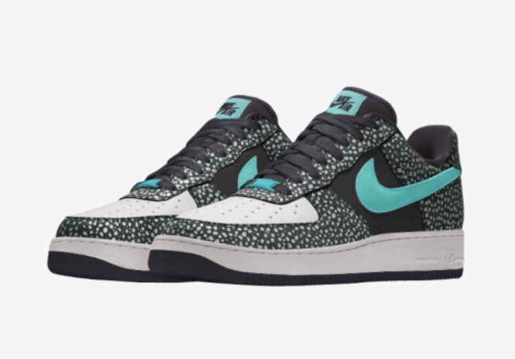 今朝、完売表示やったけど、カートに追加出来て買えた（笑）
ありきたりでも、欲し