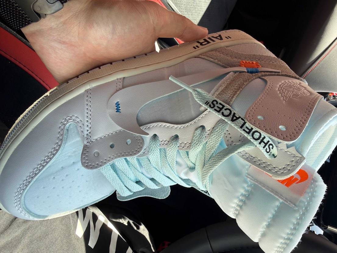 一次全落して二次で買いました！
実物かなり良かったのでもう一足追加しました^ 