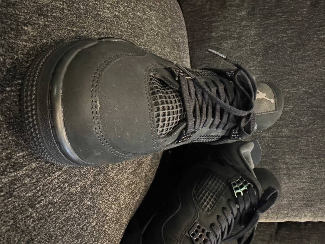 雨も上がったので、シューレースをcommunalnestに変