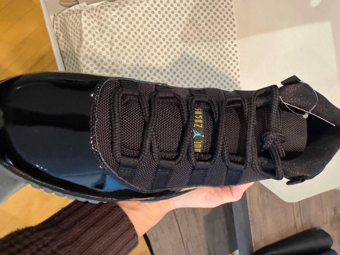 出勤前に届いてぱっと見だけだけどカッケー！