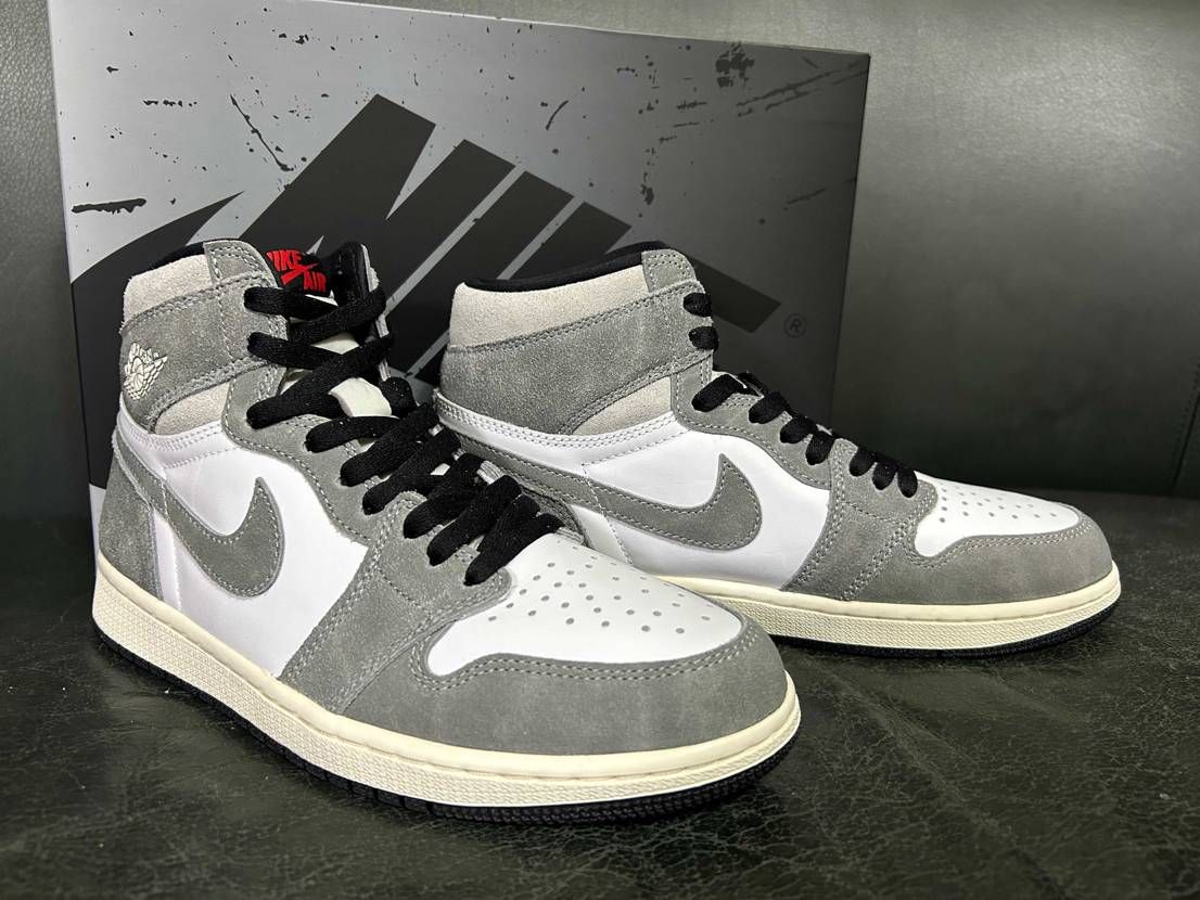 当選品、到着しました😁
箱のイメージでとりあえず、シュ-レ-スをブラックに
