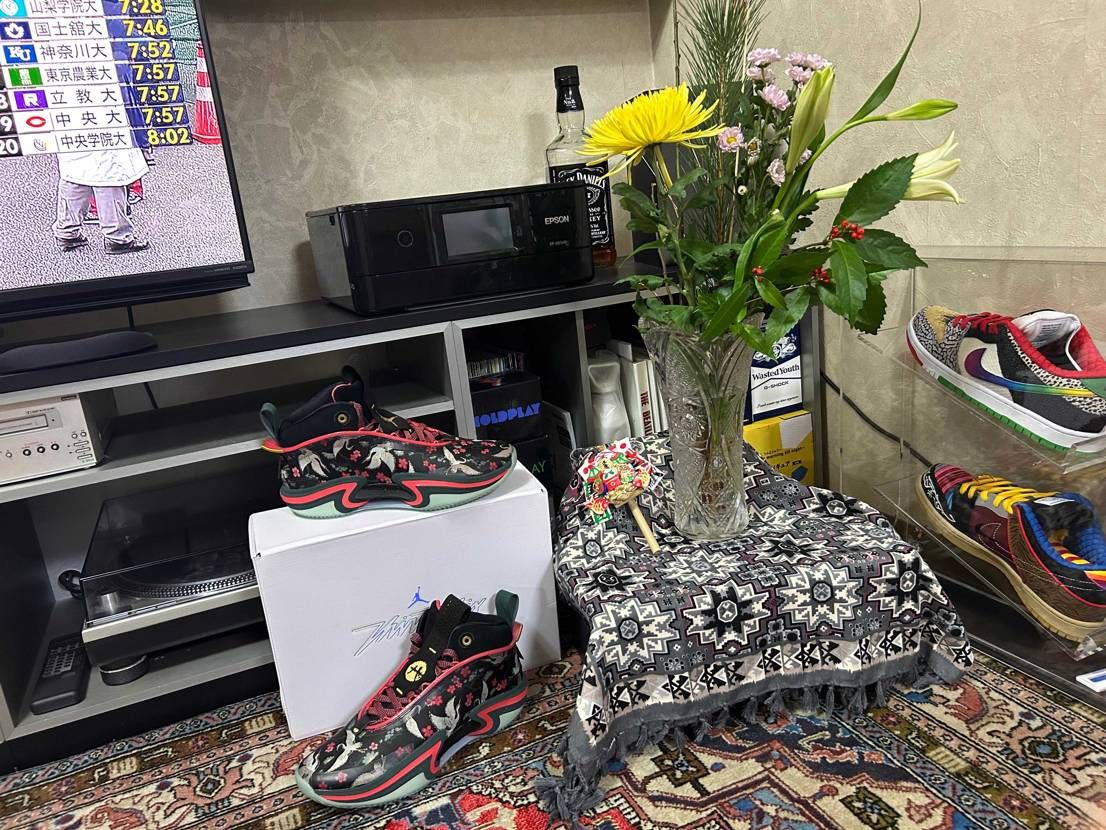 明けましておめでとうございます。
本年も皆様のスニーカーライフがエンジョイ出来