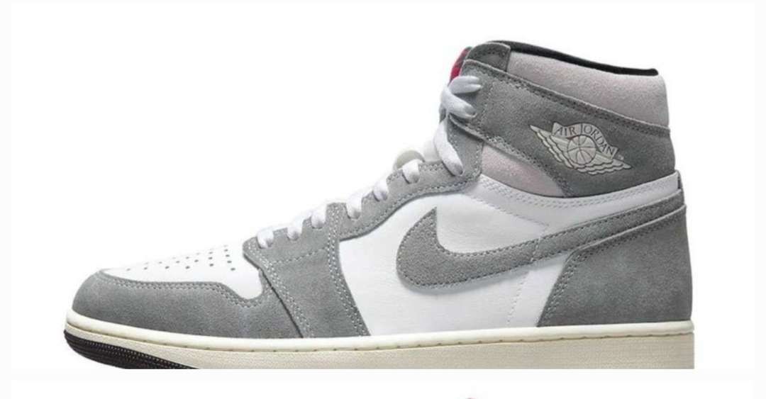 これに何色のシューレースが合うと思いますか！皆さんの意見をください！ちなみに僕は