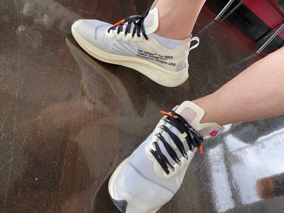 ざす！

今日の札幌は蒸し暑いです。
ランニングしんどかった。。。

