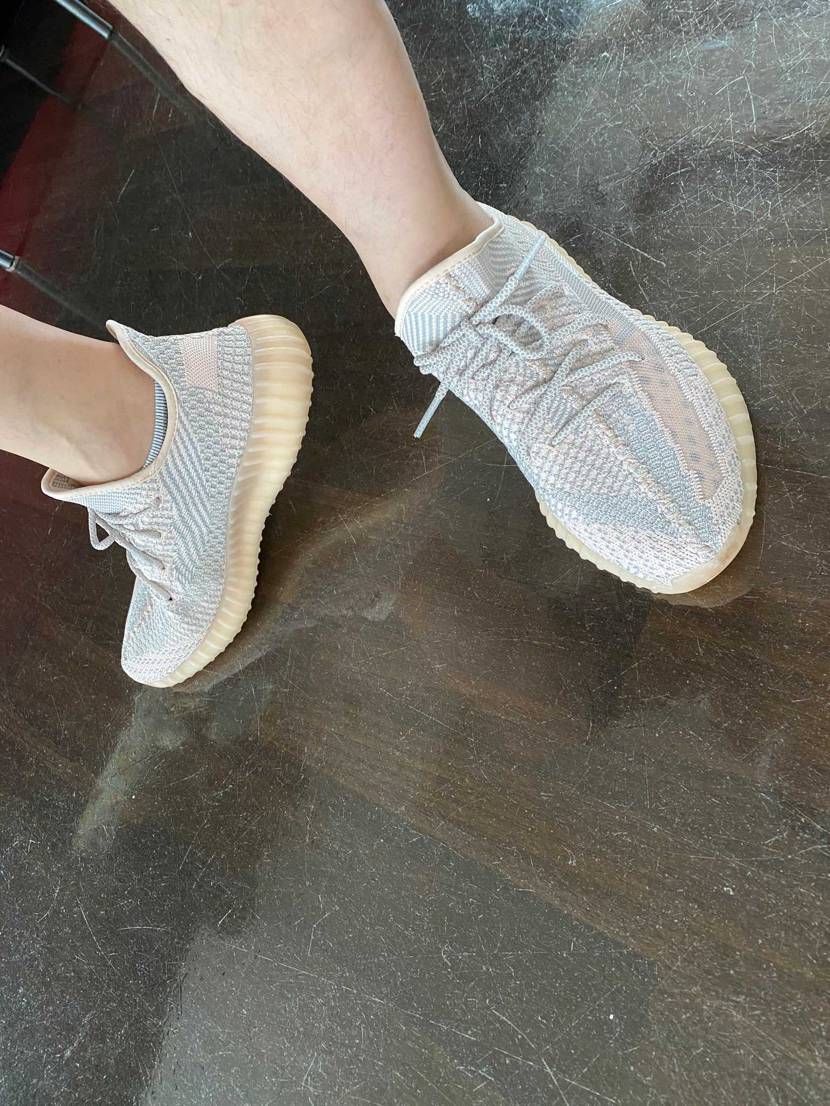 ざす！

雨です。
履き替えるか悩みます。
まぁ
いっか。。。