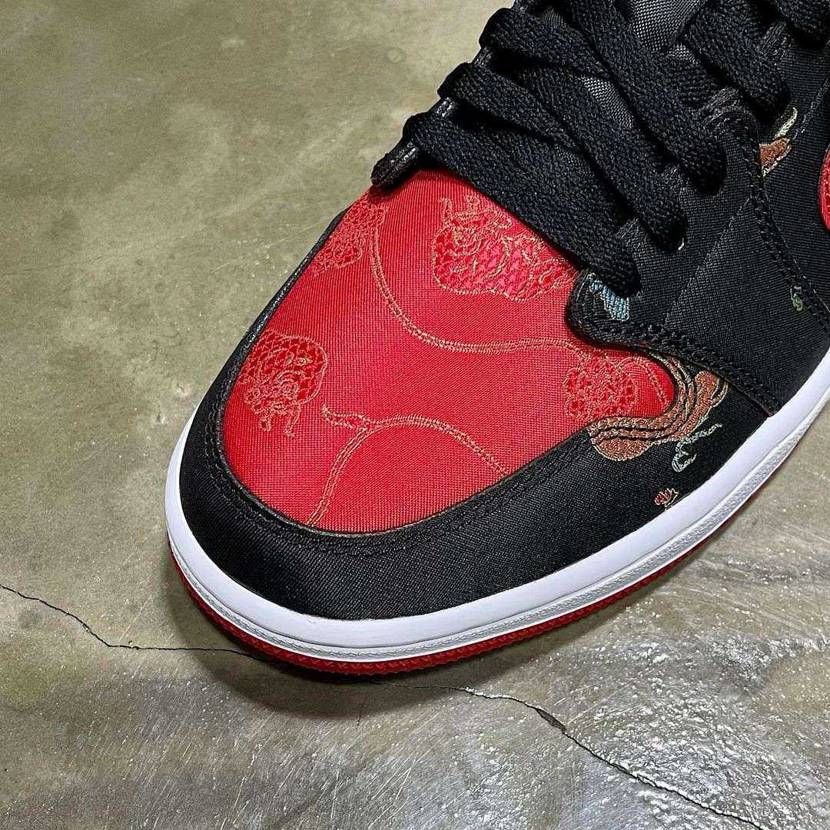 爆竹ダンクもいいけどこのaj1lowも凝ってて好き
aj5l