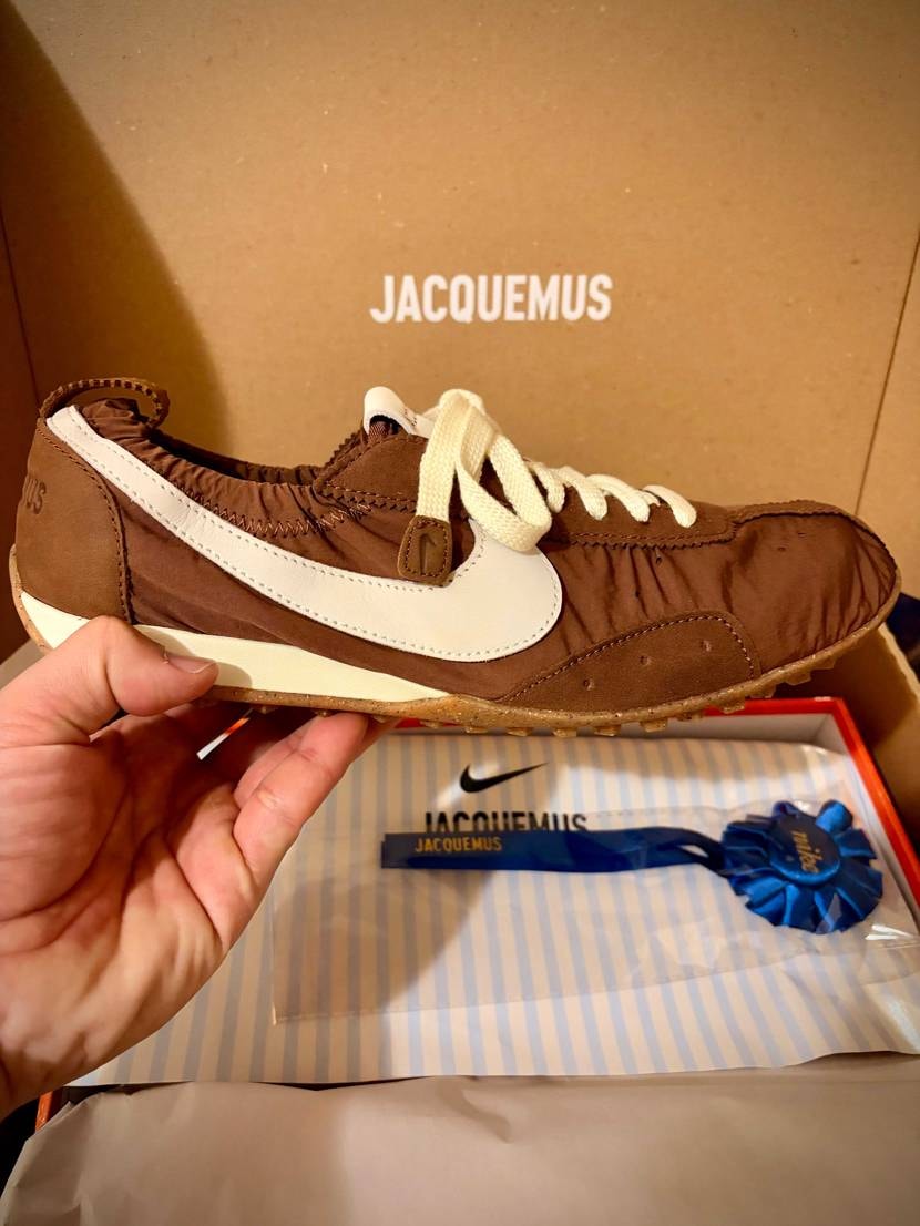 無事に到着😊
前作の赤と同じ匂い❤️