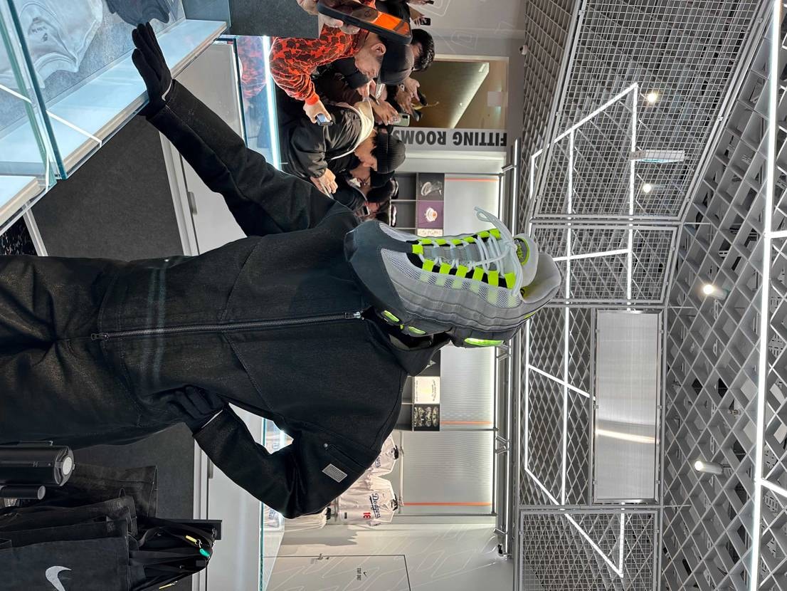 たまたま仕事帰り渋谷寄ったらSTASH始まり、N原までダッシ