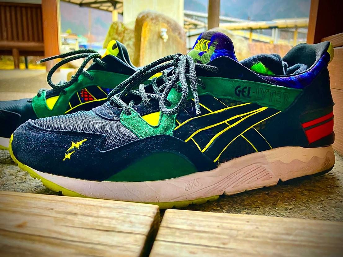 久しぶりの足湯♨️ 旅のお供は
GEL-LYTE V RECOGNIZE WH