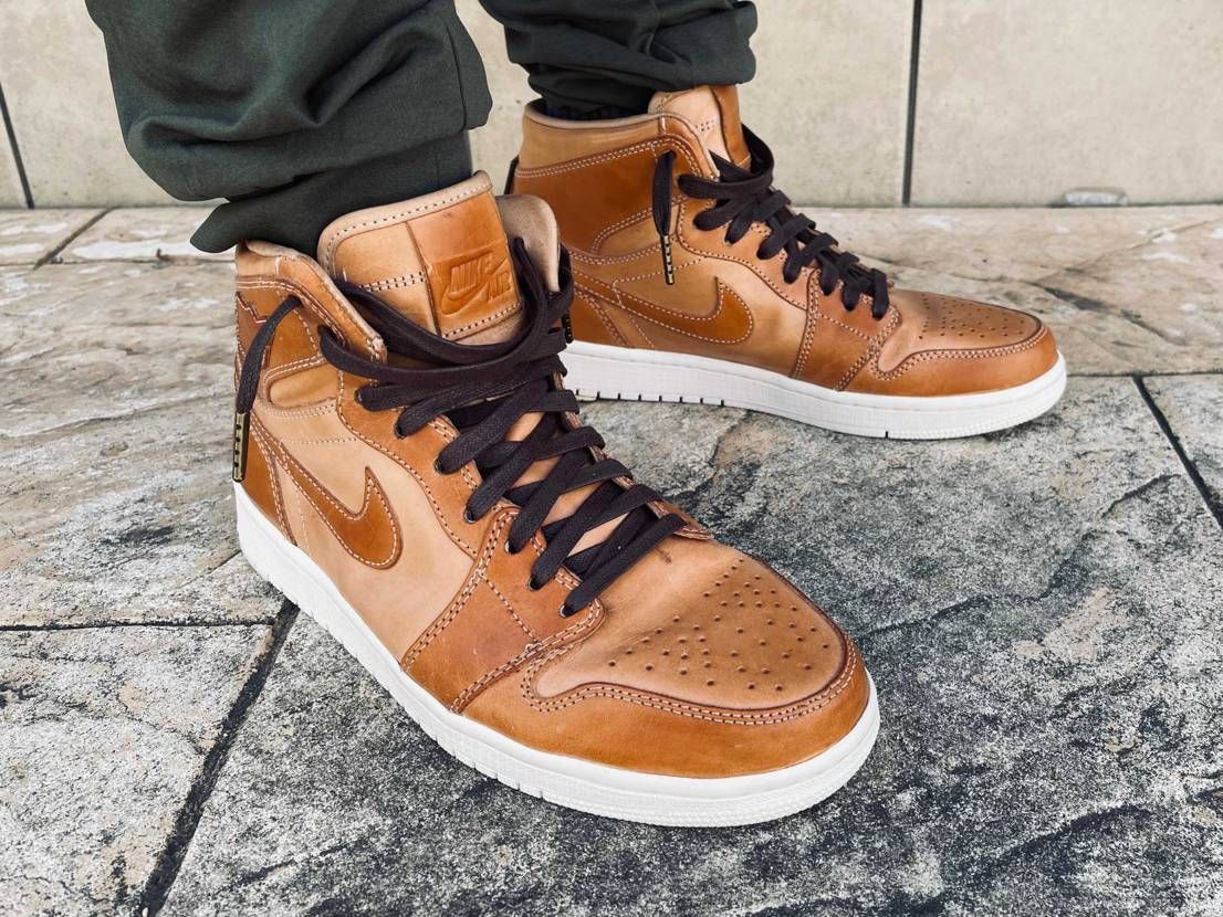 ある程度室内で日光浴させたので、後は履きながらエイジング進めようと思います。