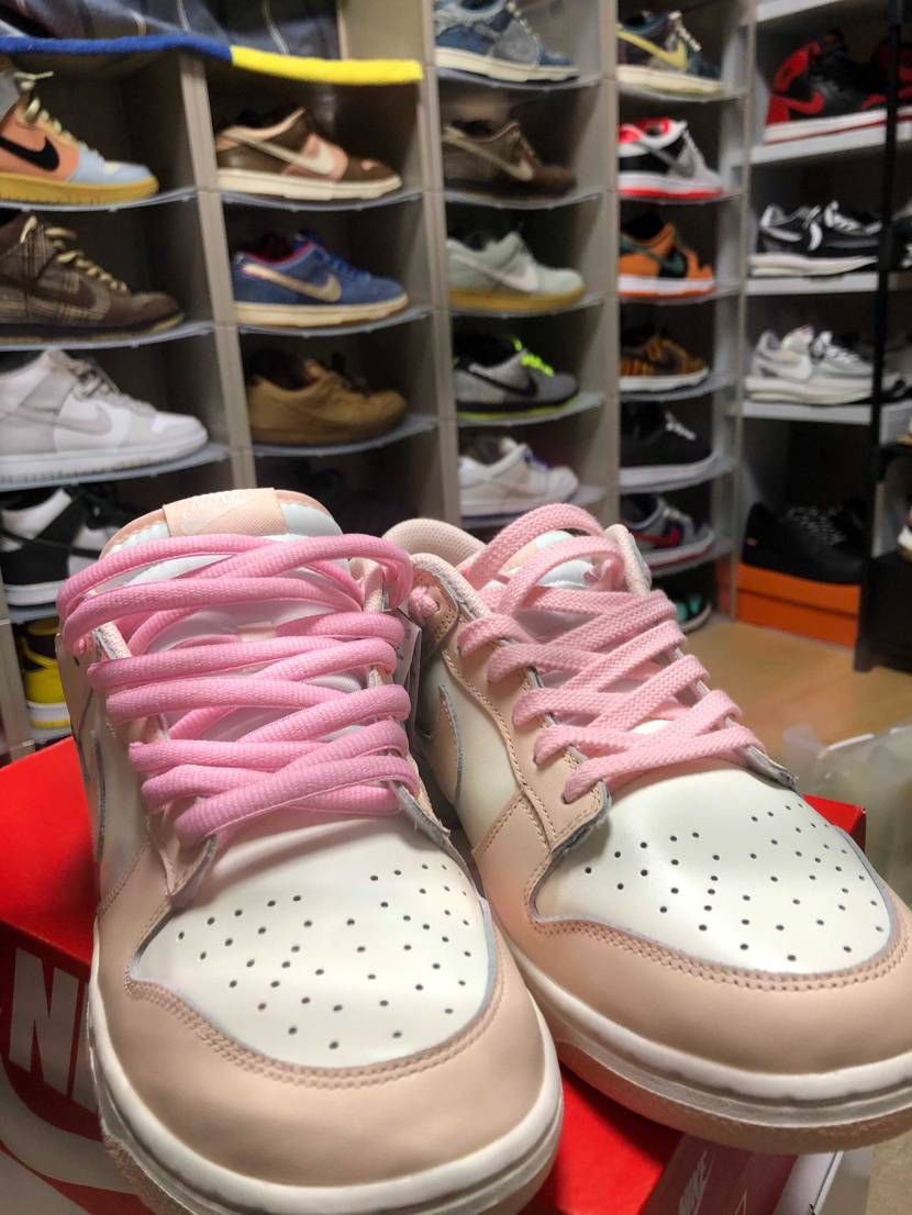 最初から付いてるシューレースは好きじゃないので
変えてみました！
平紐とオー