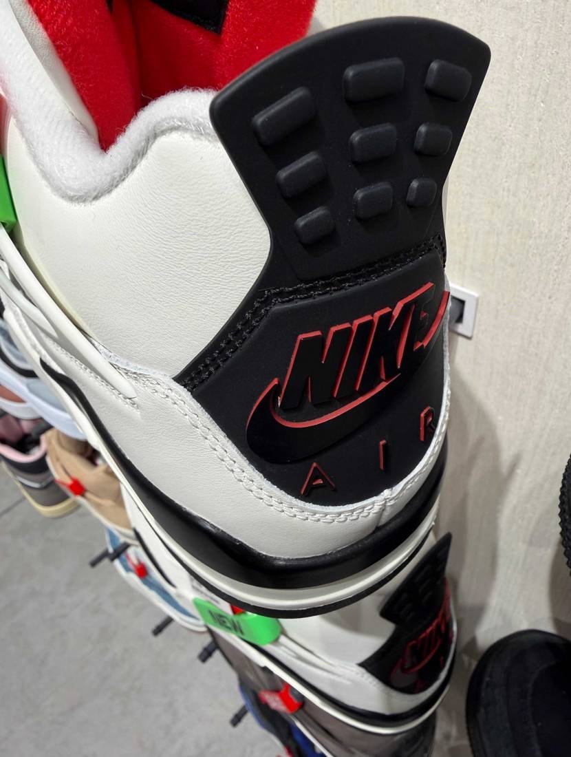 フライトクラブのおしりは、こんな感じなのね。