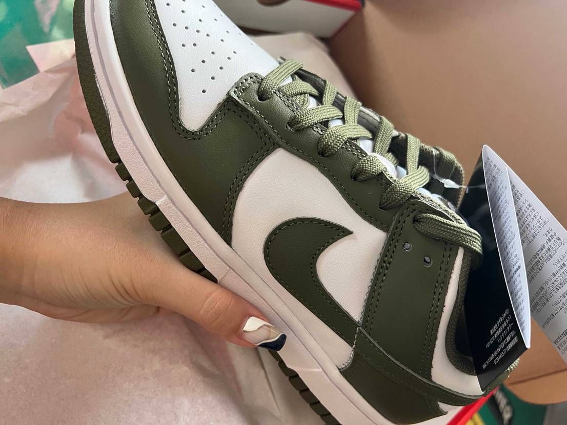 バチ可愛いんだけど、、🥲🤍明日の食事会の時でも履こうかな✌️