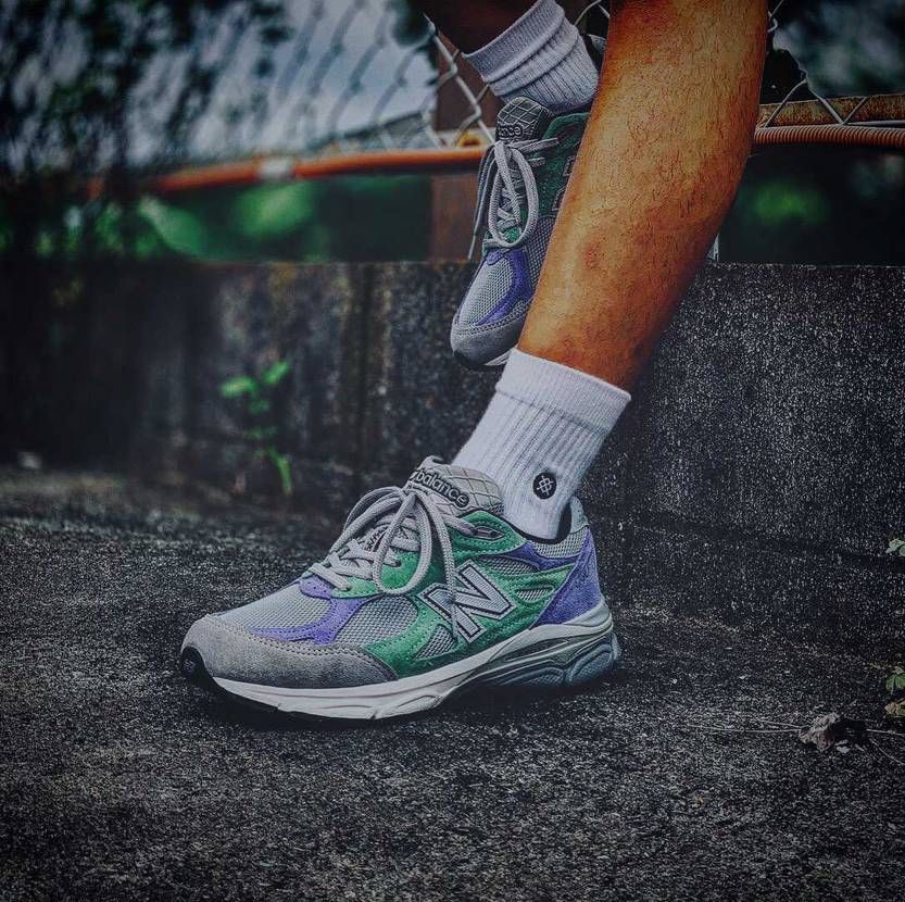 ・
@dccomics × @strayrats × @newbalance