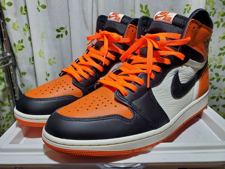 Nike Air Jordan 1 Retro High OG "Shatter