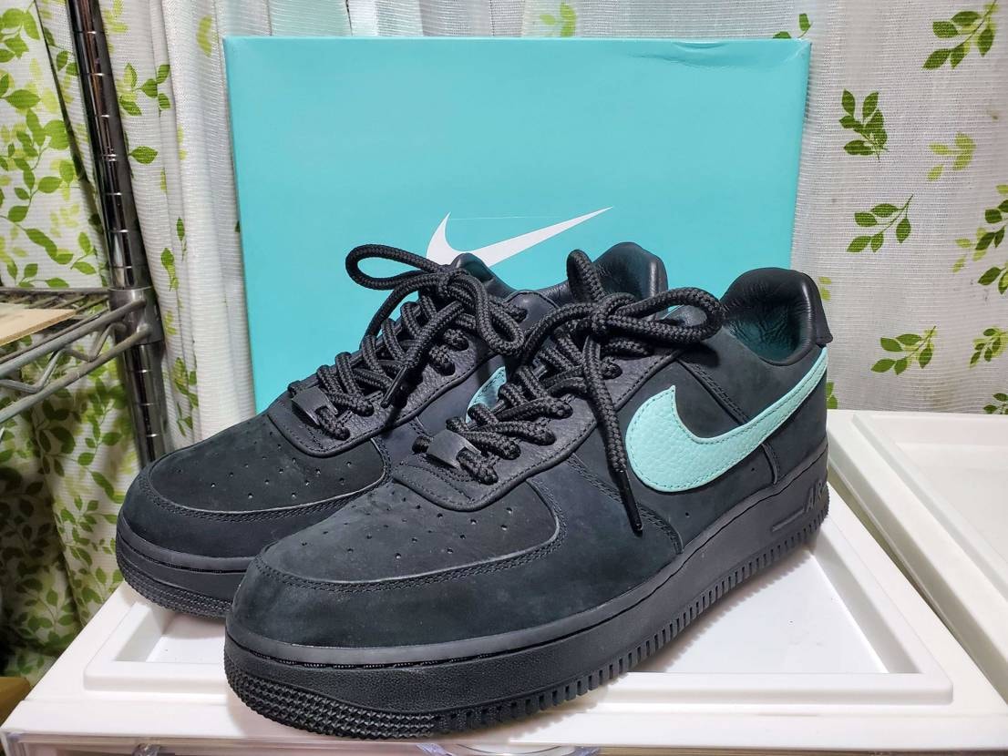 Tiffany & Co. × Nike Air Force 1 Low "18