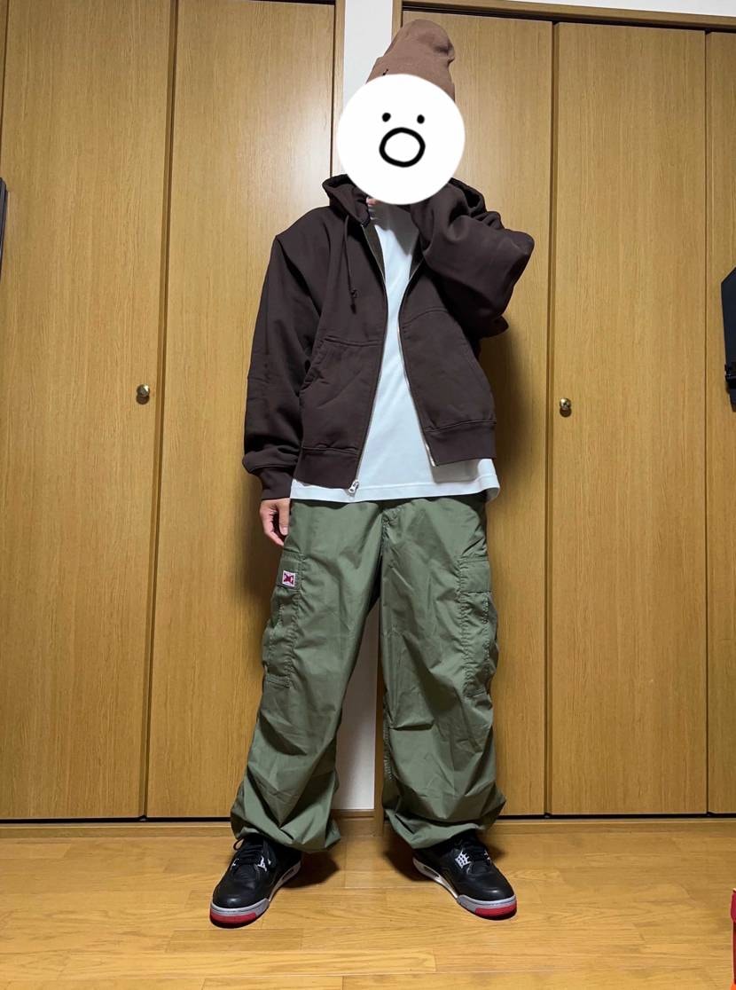>ぬ?さん コーデは適当なので気になさらず笑
パーカーサイズ感 172cm M