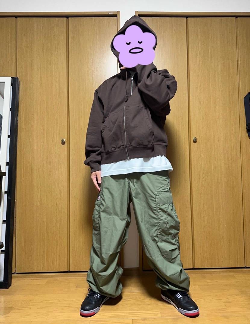 >ぬ?さん コーデは適当なので気になさらず笑
パーカーサイ