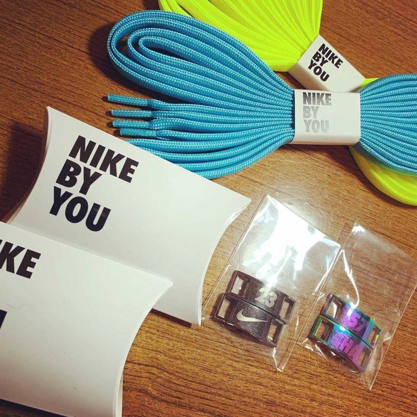 NIKE原宿に行って、
購入してきました(^^)笑

デュブレはたまたま入