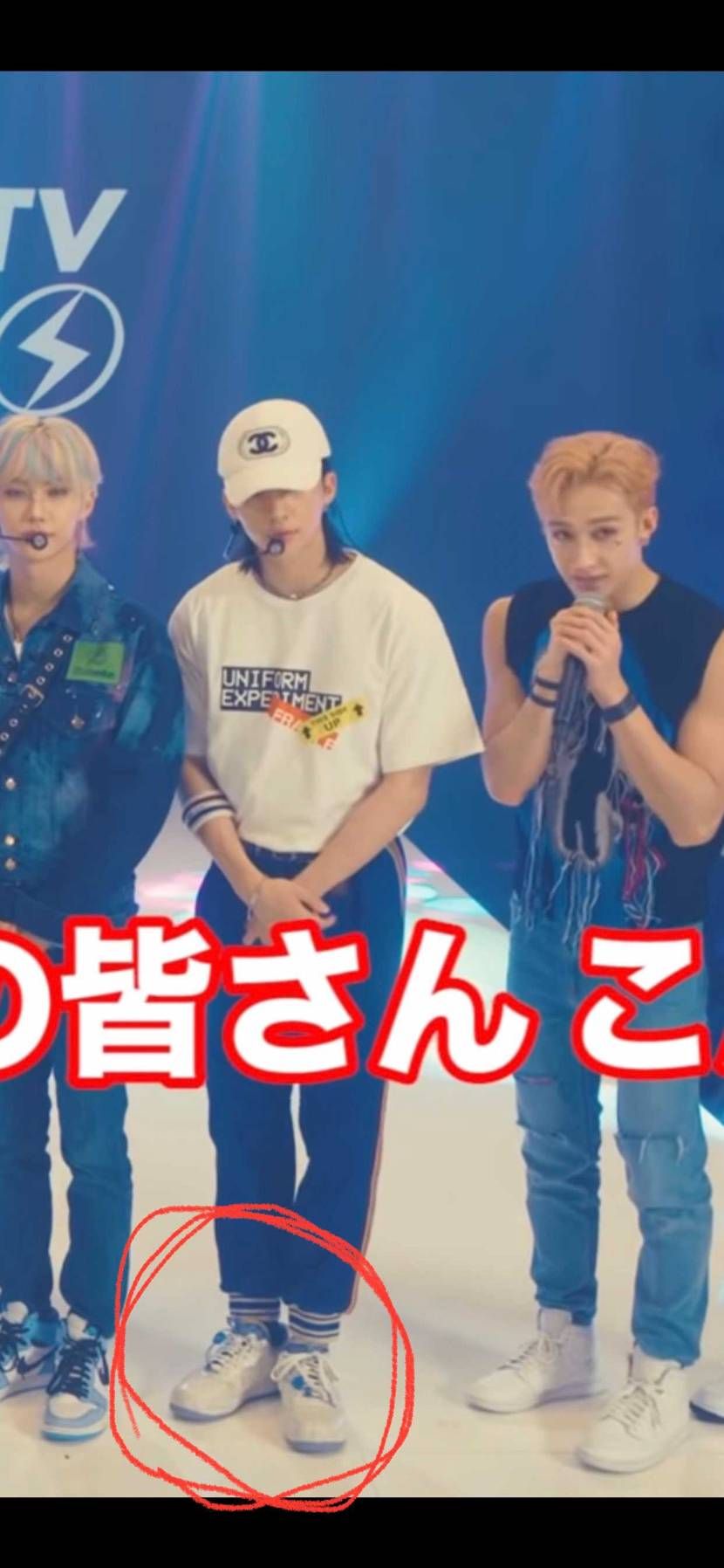 このスニーカー何か分かりますか？