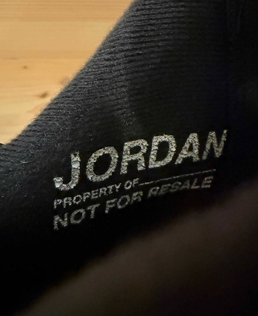 初めてのJordan6☺️
かっこいい🥰

サイズ感も