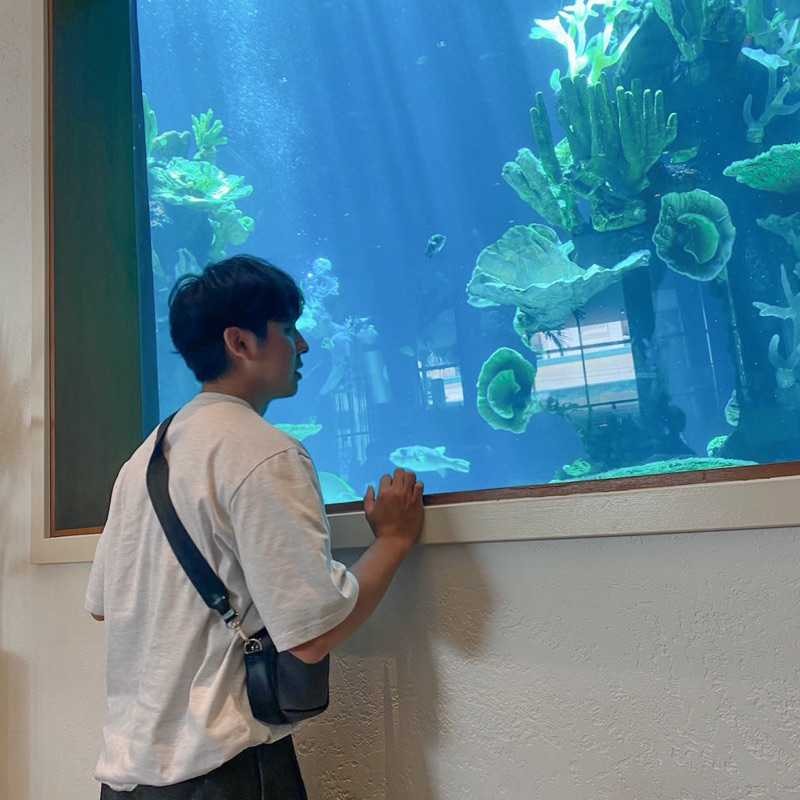 Yu