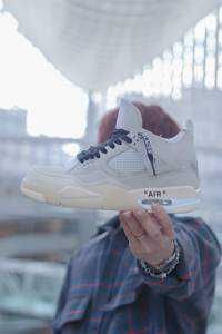 AJ4