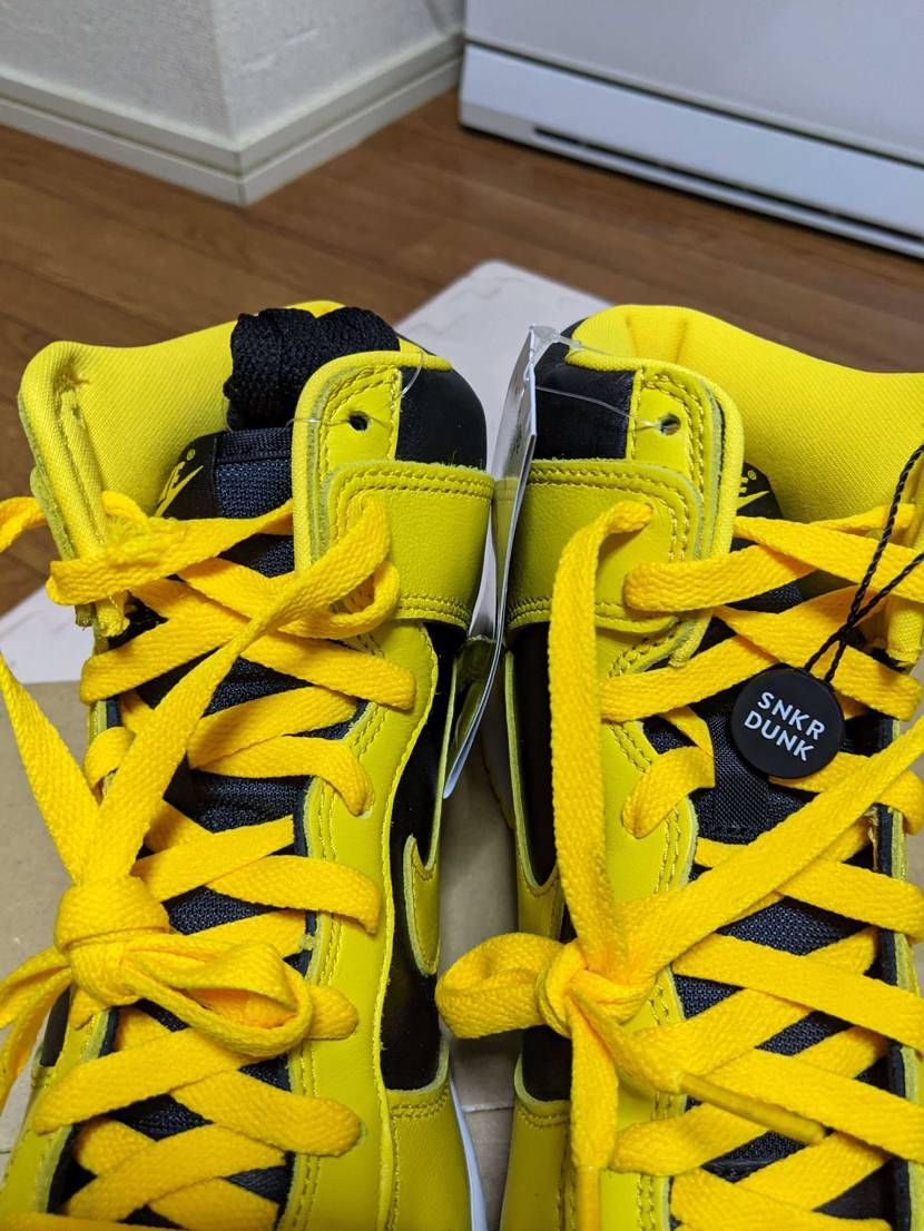 ダンクハイ届いたんですけど、開けたら紐が破れてた！
スニダンに問い合わせたら個体