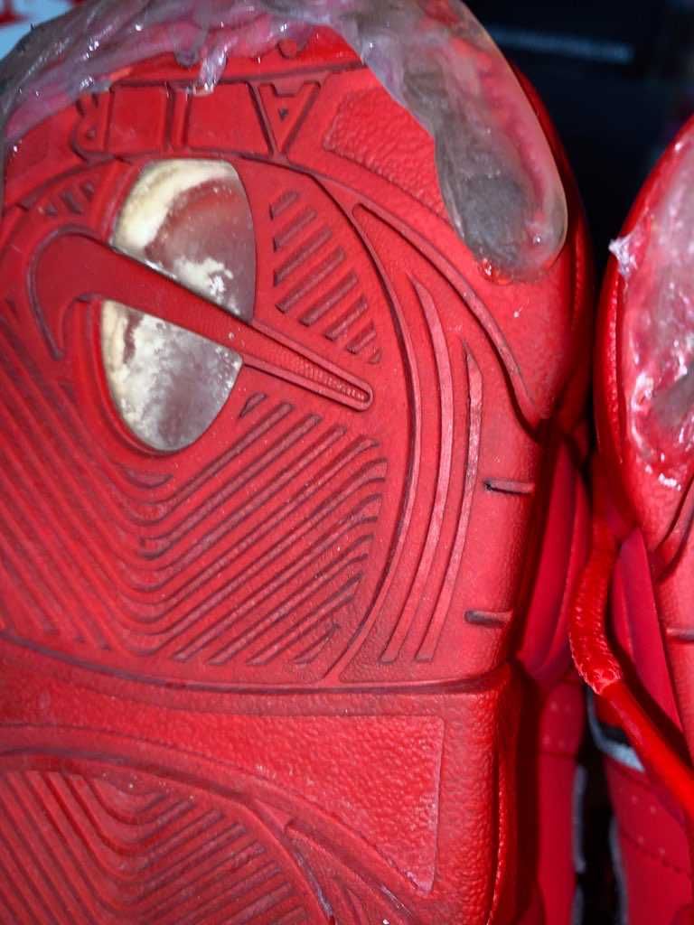 NIKEのモアテンシカゴ中古で買ったんだけど一回履いたらエア