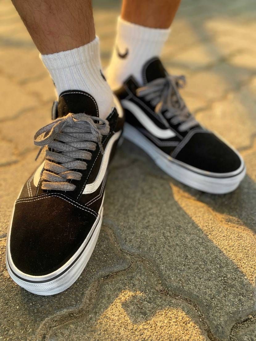 アロハ〜🤟🏾🌺

学生時代以来のvansオールドスクール