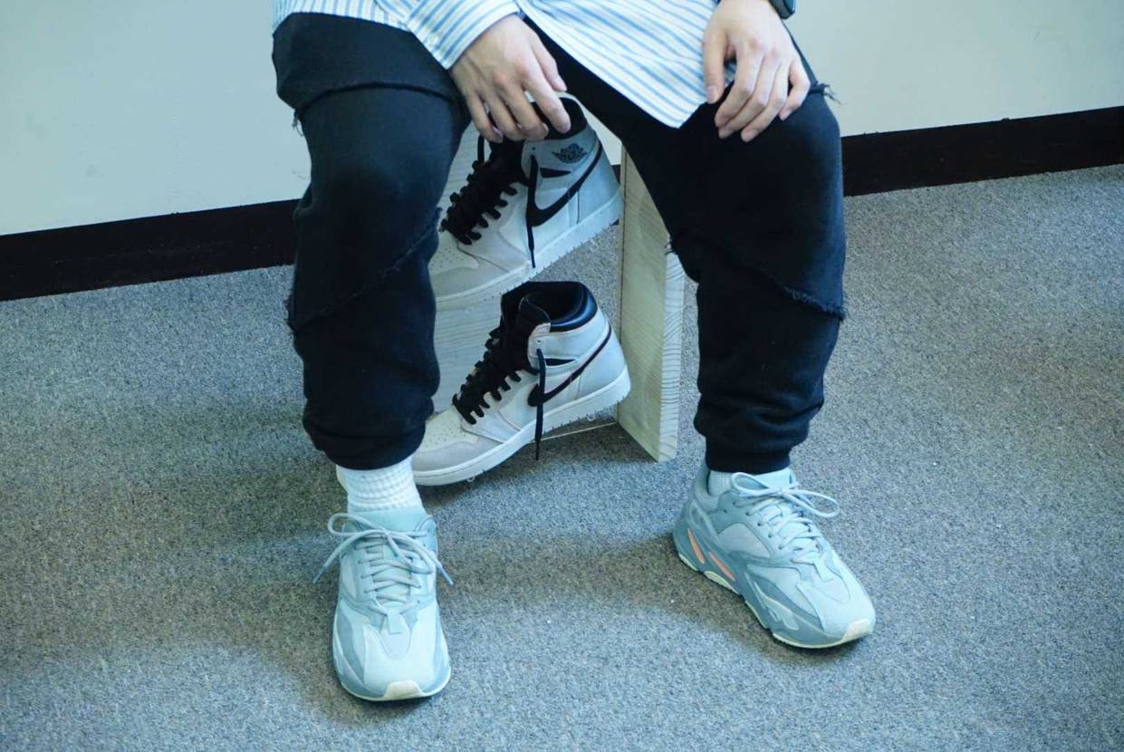 大学の課題でスニーカー好きの人のための家具をデザイン
、製作