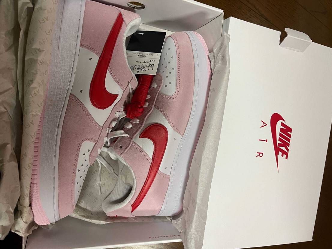 サイズでかいけど😭当たった✌️
色綺麗✨
NIKE AIR FORCE 1 