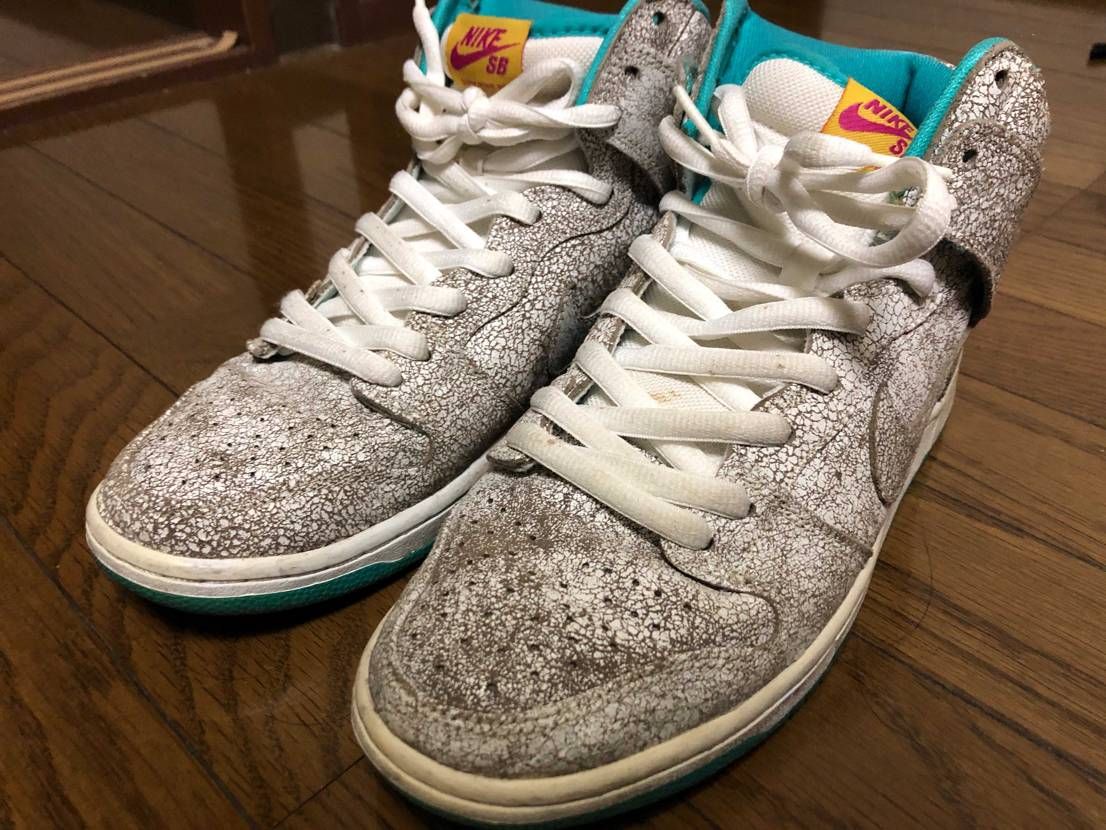 スニーカーボックスを買い足すはずが、またスニーカーを買ってしまった……
中古で