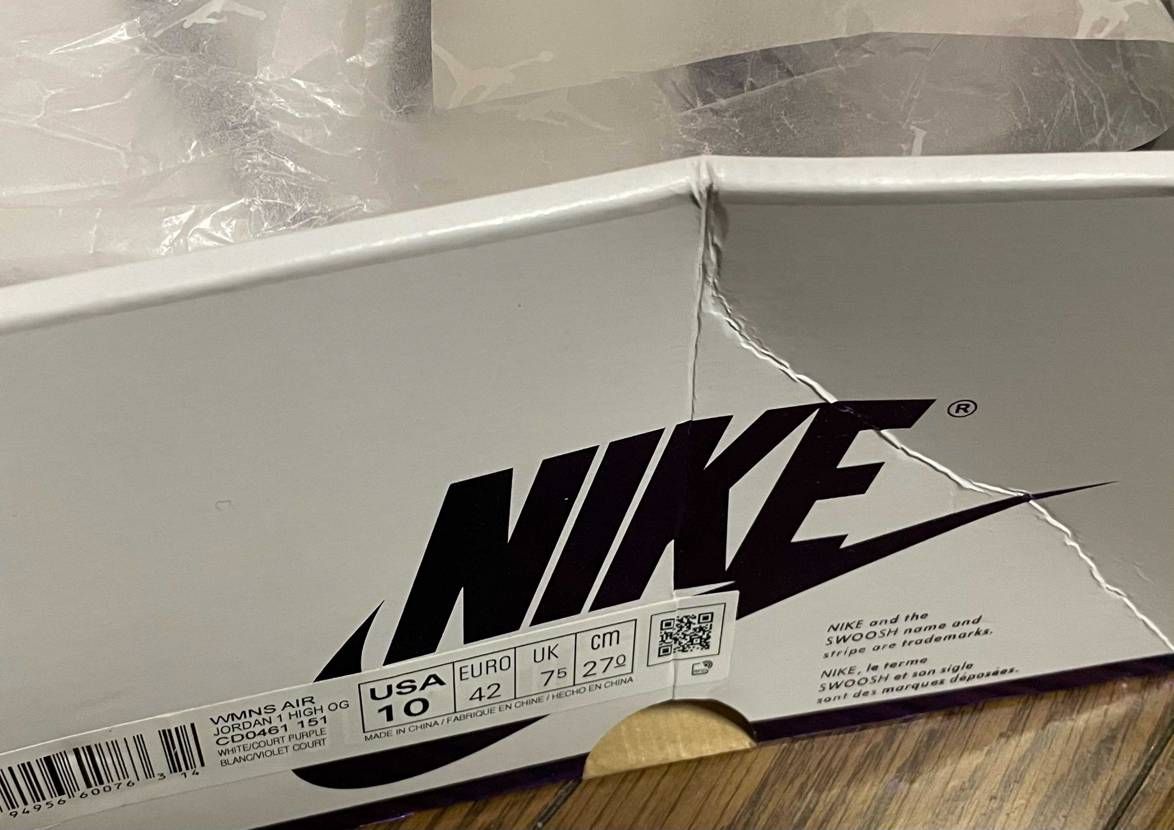 size?から届きました
最近はどれくらい箱がぶっ壊れてる