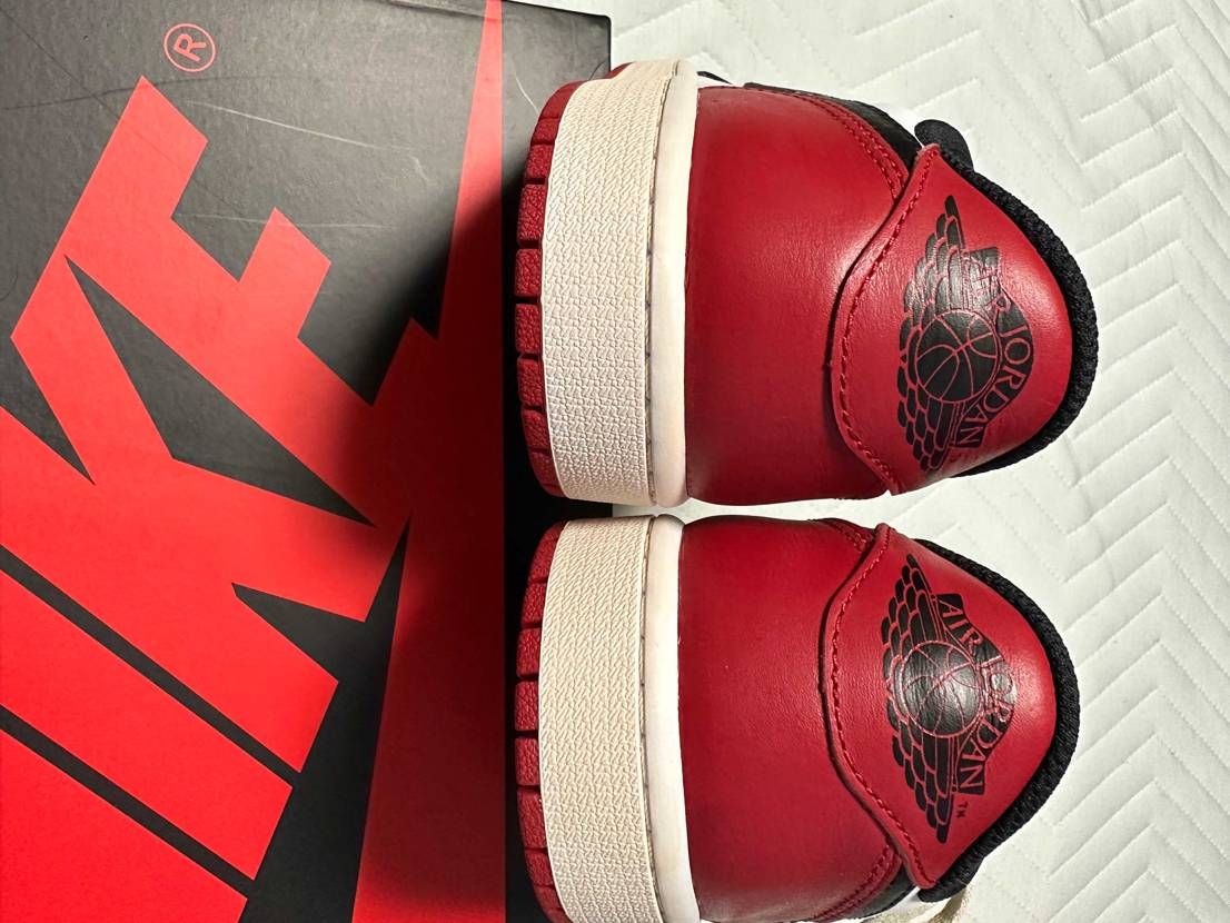 真っ白な新品感が苦手なのでミッドソールを少し色味を調整☝️あ