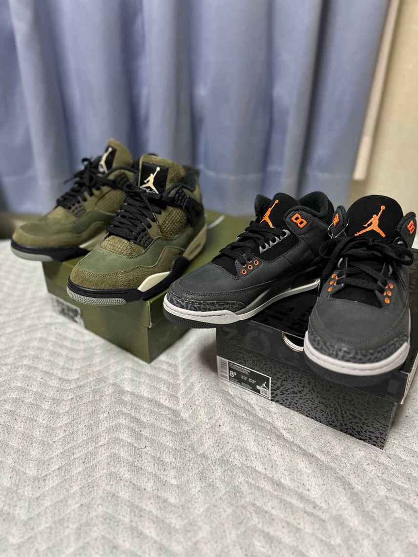 セールで買えたこの2足。AJ3は破格で即決し、AJ4は迷いながらも勢いで購入しま