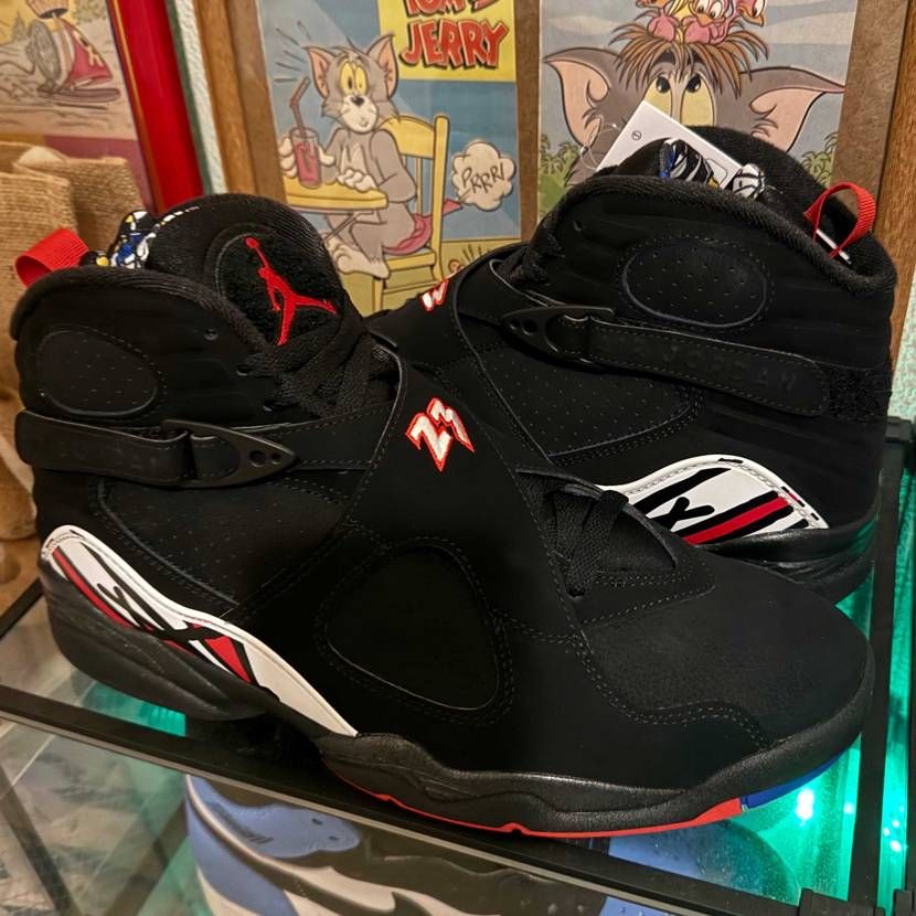 ジョーダン8プレイオフ無事購入👟
高校時代に履いた靴が再び手元に😁