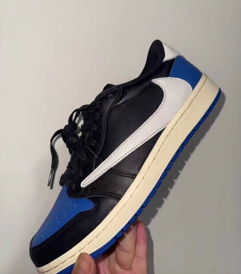 Travis Scott × fragment design × NIKE AI