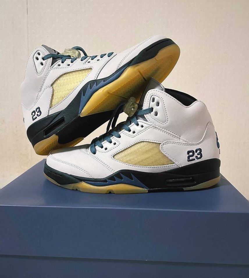 ようやくA Ma Maniére × Nike WMNS Air Jordan