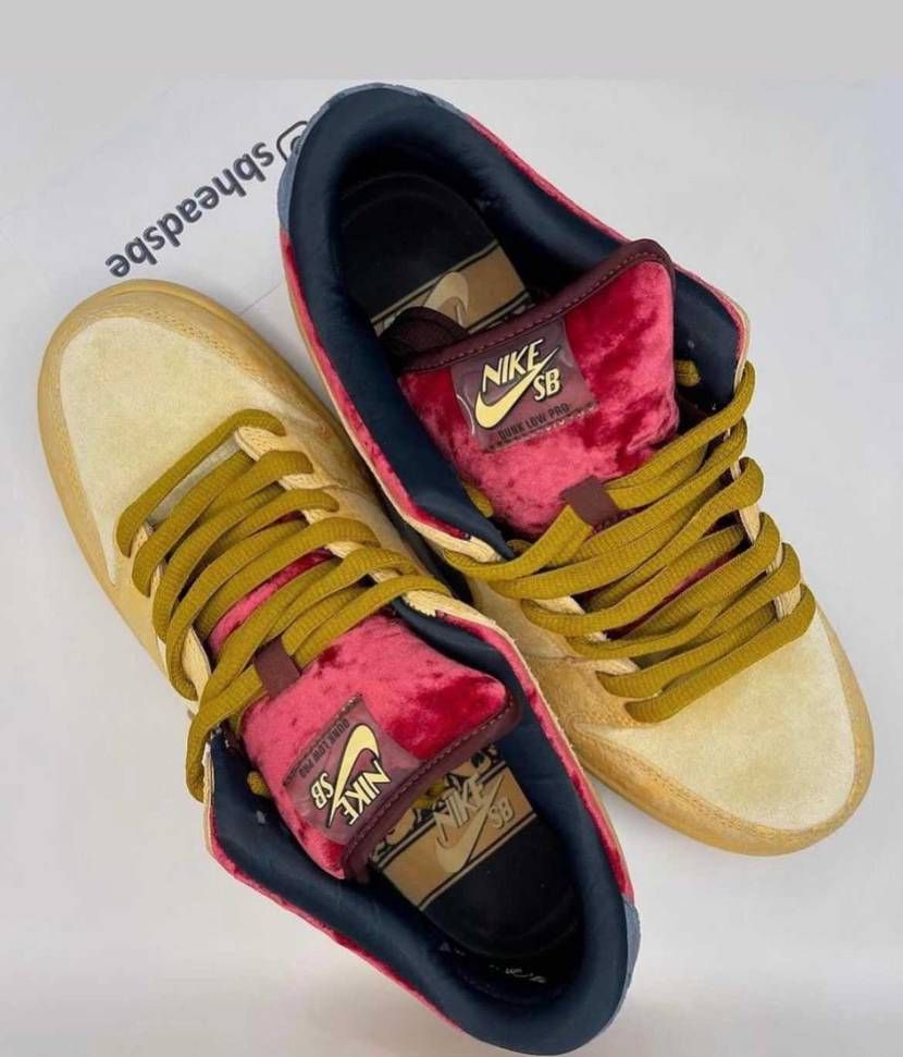 Nike SB Dunk Low PRM シネマシティ
2024ホリデーシーズ