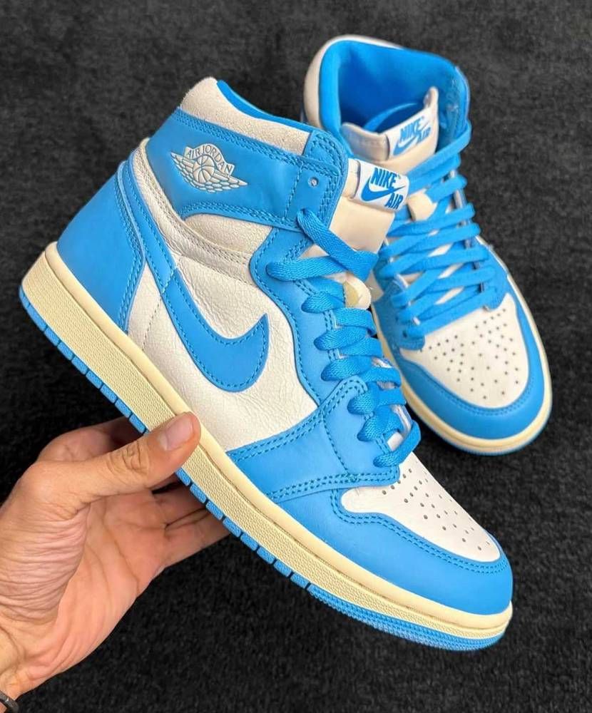 Nike Air Jordan1 High OG  UNC "リイマジンド"
