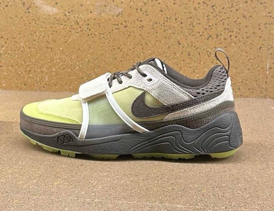 Travis Scott × NIKE ZOOM FIELD JAXX “Lim