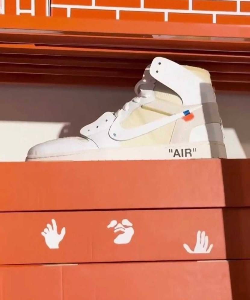 off-white✖︎Nike Air Jordan 1hi