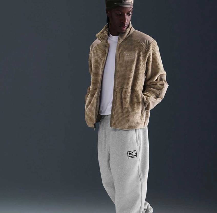 Stüssy × Nike Baltoro High
20