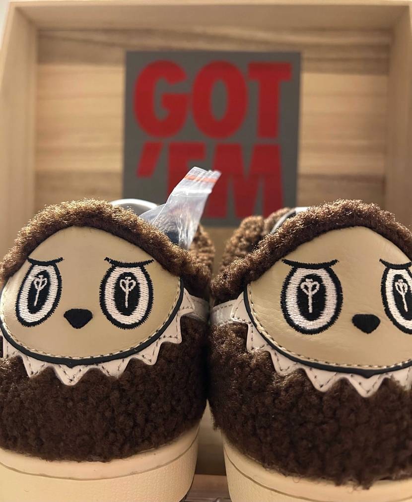 おはようございます😃
先日例のカスタム👟が到着しました。