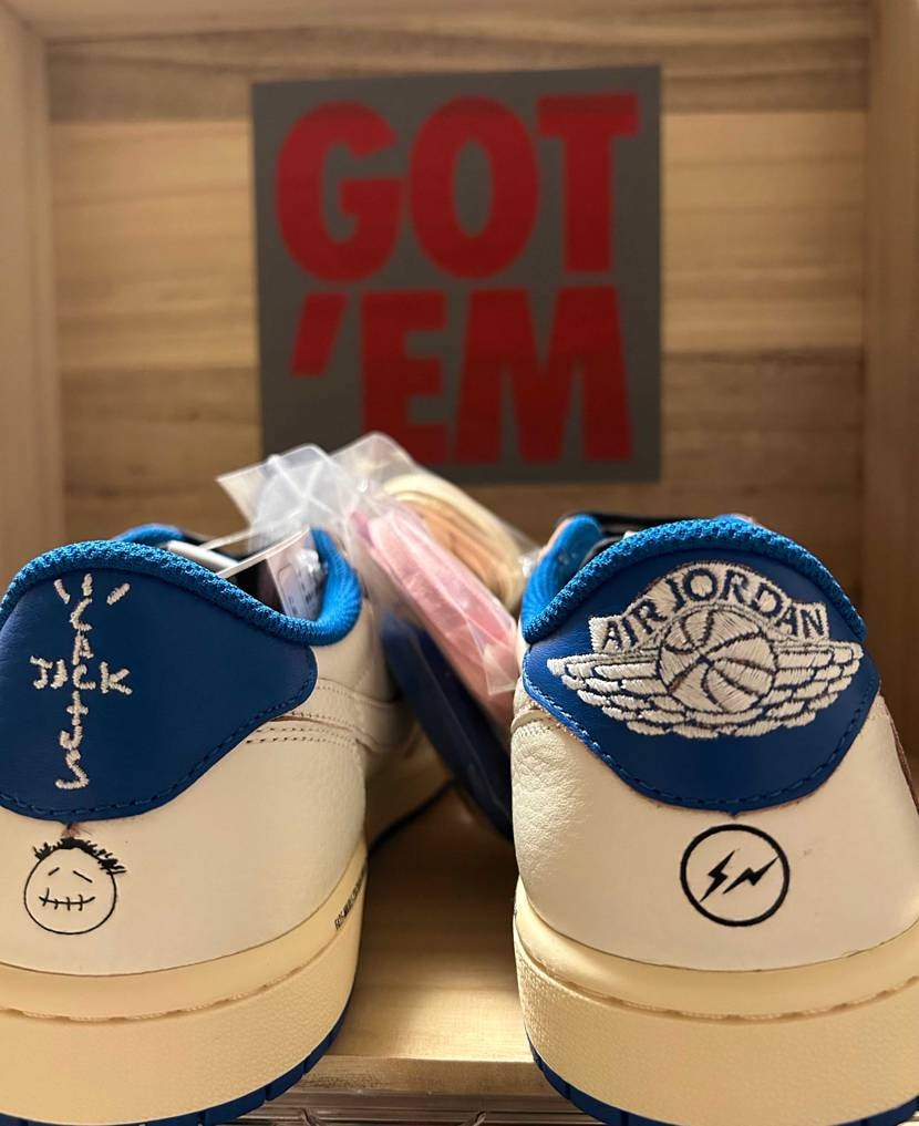 昨日のお祭りは忍耐必須の先着販売でしたね。
今回も元締め含