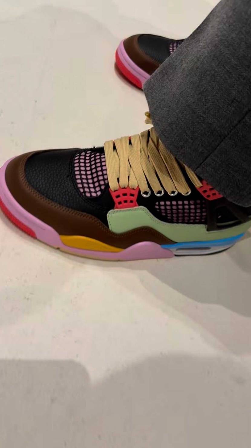 これ一般あるのか？
早速履いてるね🙄