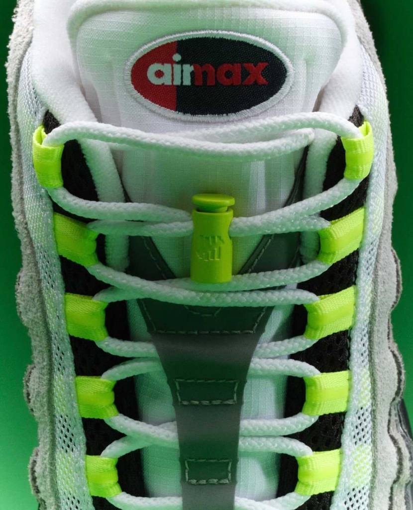 速報‼️
UNDEFEATED x Nike Air Max 95 'Neon