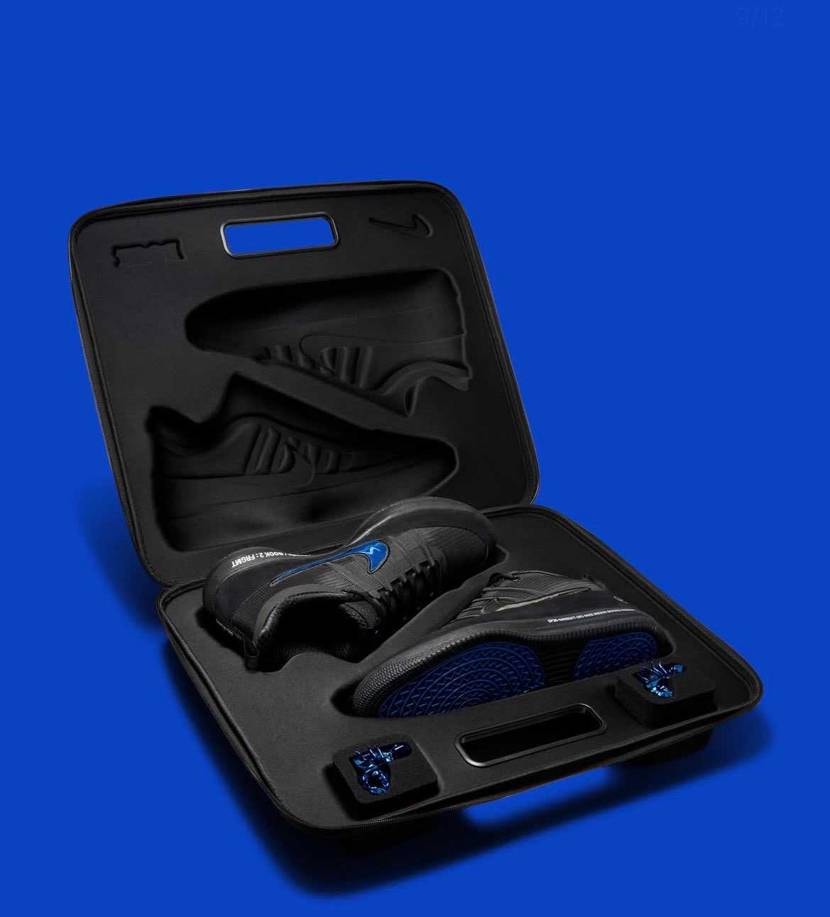 LA現地限定版そこそこ豪華な使用。
しかもブッカー選手と藤原ヒロシの直筆サイン