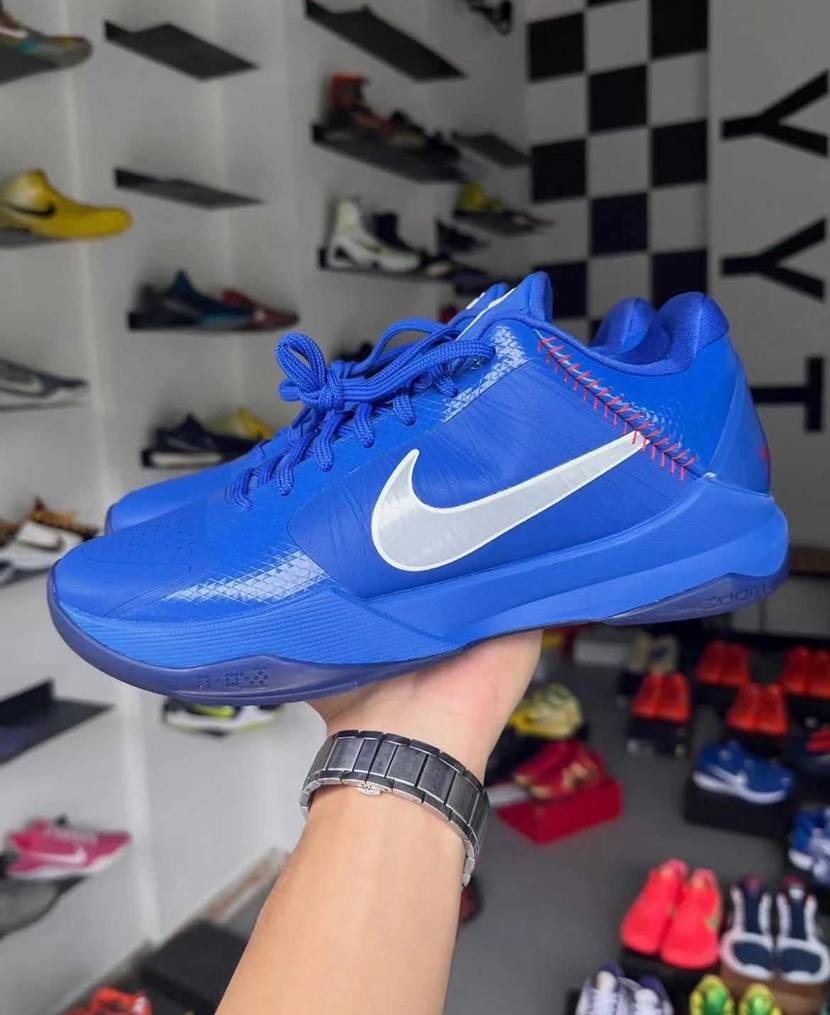 コービー✖︎NIKE✖︎ドジャースカラー
8/15(土)リリース予定🗓️